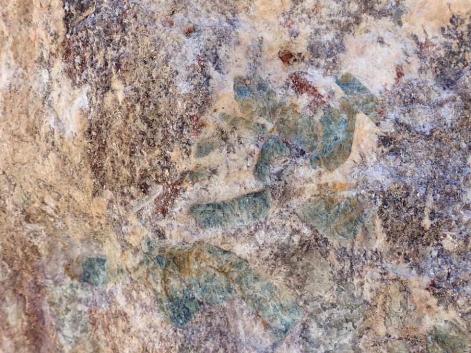 Harding Mine apatite