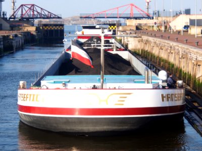 Hanseatic I, ENI 04807030 & Hanseatic ENI 04807020 at IJmuiden locks, Port of Amsterdam pic2