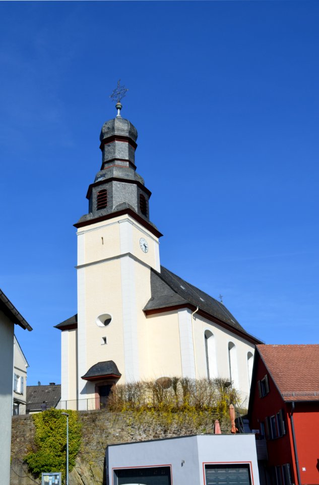 Hasselbach, Kirche