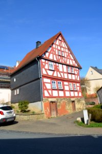 Hasselbach, Mittelstraße 30-32
