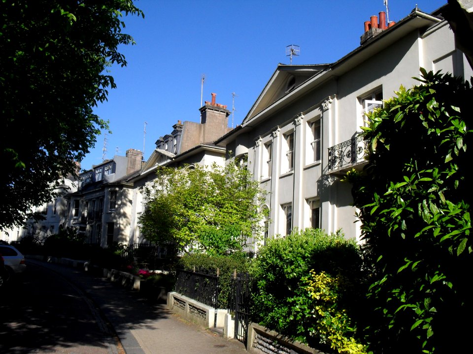Hanover Crescent, Brighton (NHLE Code 1381607) (May 2010, from South)