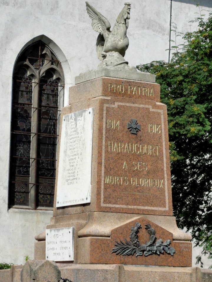 Haraucourt (M-et-M) monument aux morts