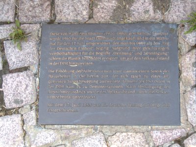Hans Aeschbacher „Mahnmal für die Deutsche Einheit 1965“, Tafel