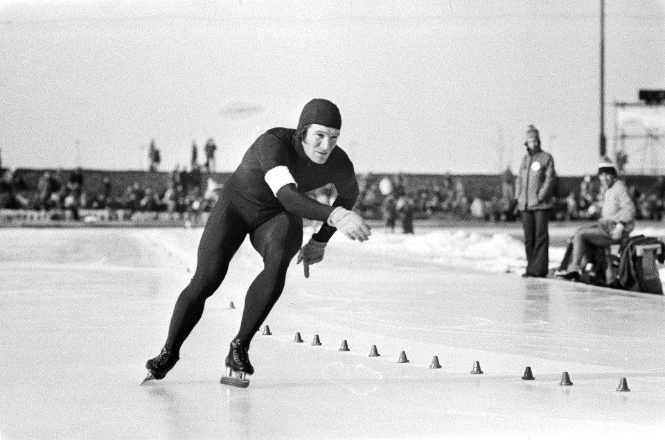 Hans van Helden in actie op de 3000 meter, Bestanddeelnr 930-1365