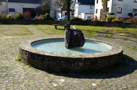 Hasselbach, Rundbrunnen
