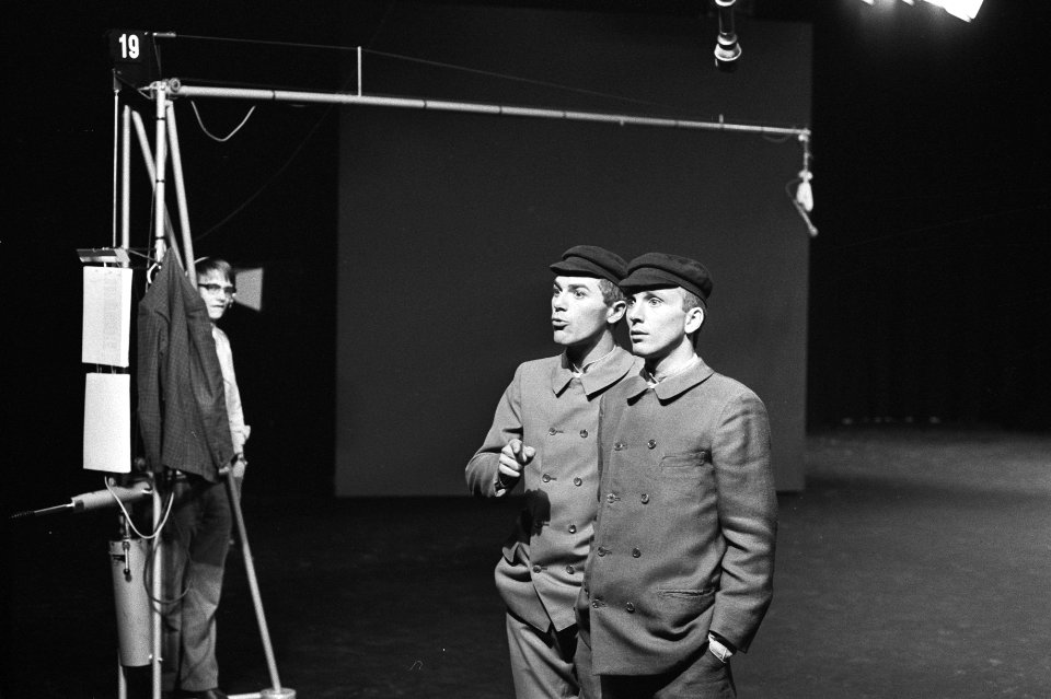 Hans Dagelet als Kees 2 (Kees in zijn dagdromen) en Wim van der Grijn als Kees 1, Bestanddeelnr 924-6051