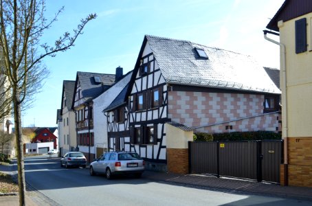 Hasselbach, Limburger Straße 15 und 13