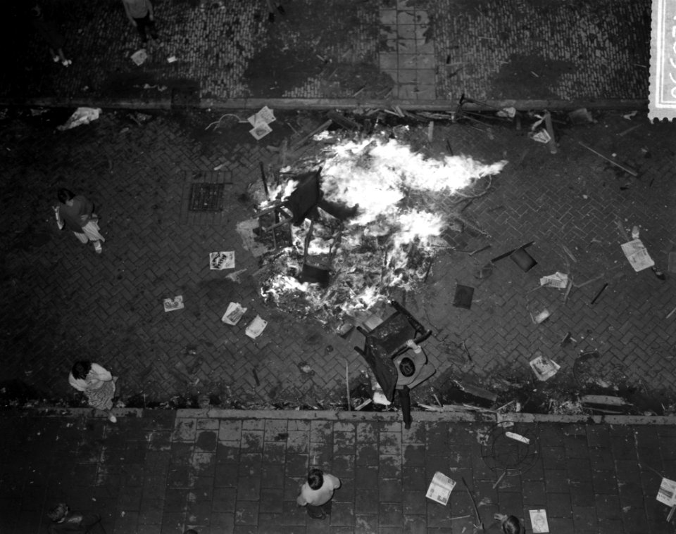 Hartjesdag in Amsterdam Fikkie recht van boven, Bestanddeelnr 912-8536
