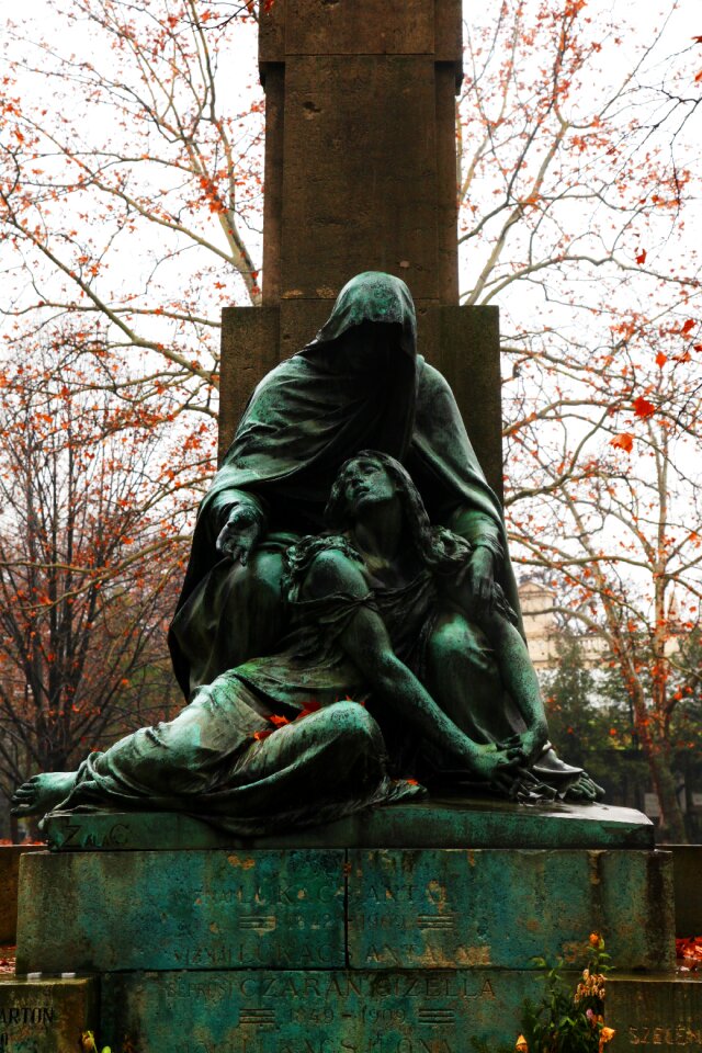 Grave stone tomb photo