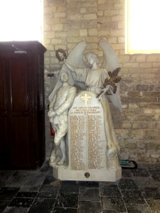 Haspres (Nord, Fr) église, monument aux morts