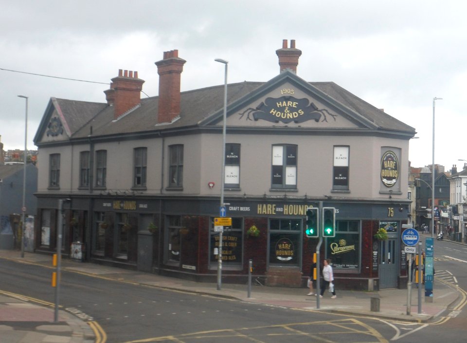 Hare and Hounds pub, 75 London Road, Brighton (June 2020) (1)