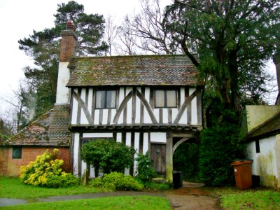 Hartfield, house by the churchyard