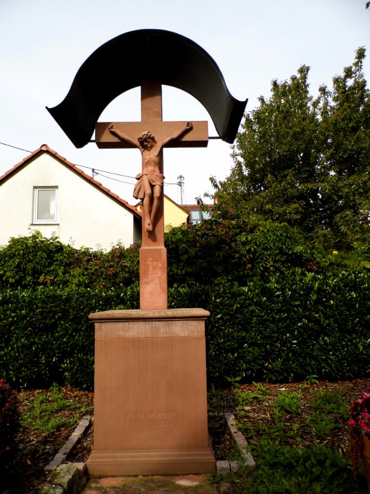 Harheim, Hermannspforte, Wegekreuz