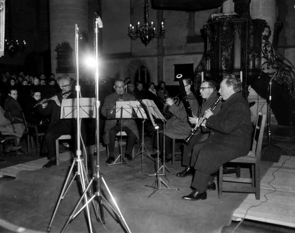 Hartewens Festival in de Sint Bavokerk te Haarlem geopend, het quintet speelt in, Bestanddeelnr 917-2824