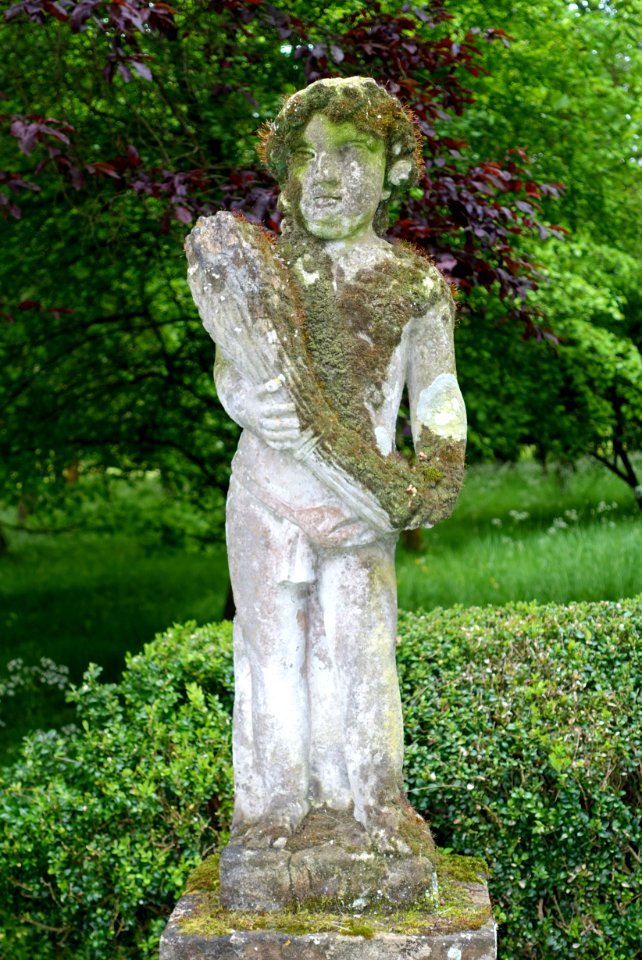 Harvest boy - Buscot Park Gardens - Oxfordshire, England - DSC00262
