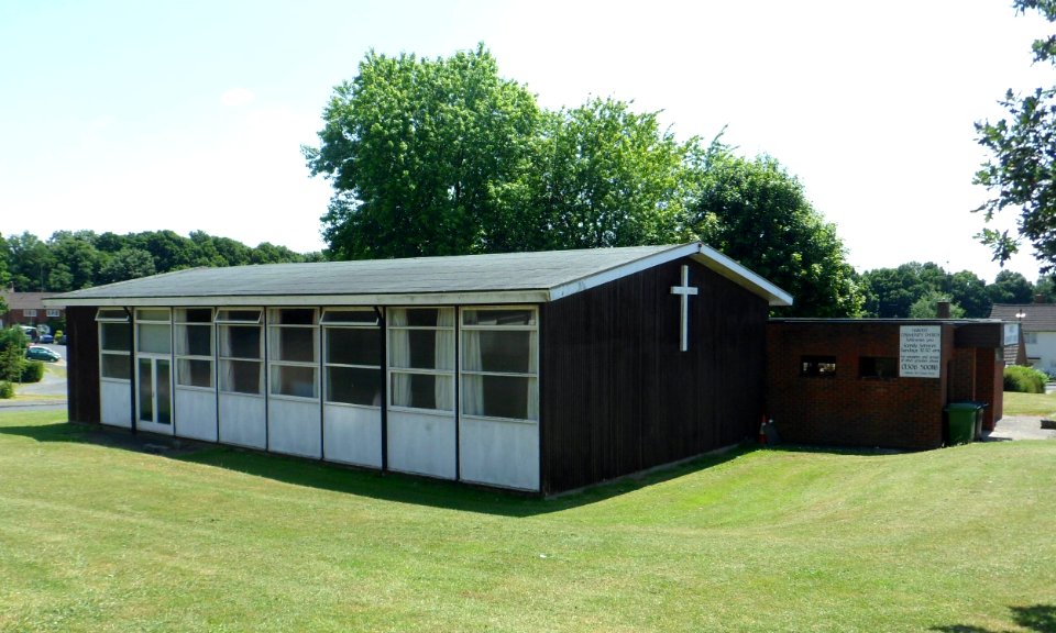 Harvest Community Church, Goodwyns Road, Goodwyns Estate, Dorking (July 2013) (6)