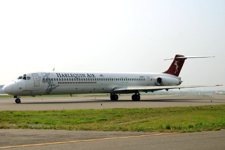 HarlequinAir MD-81 fukuoka 20040812153958