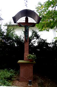 Harheim, Friedhof, Wegekreuz