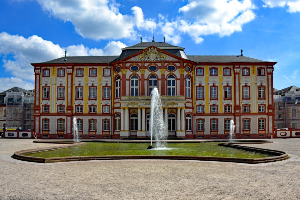 Castle baroque places of interest