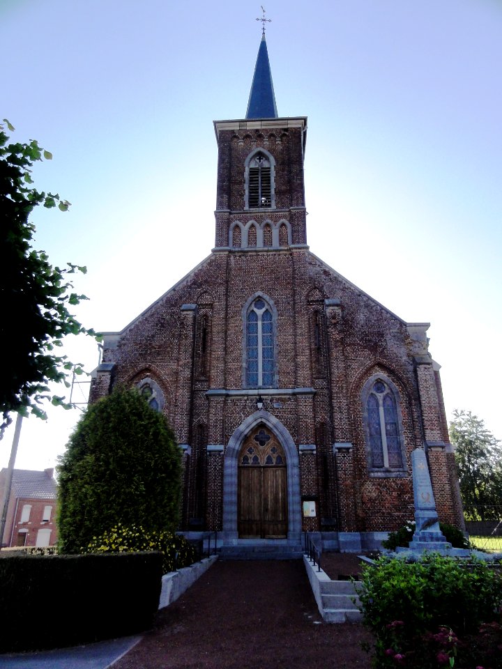 Hargnies (Nord, Fr) église, façade