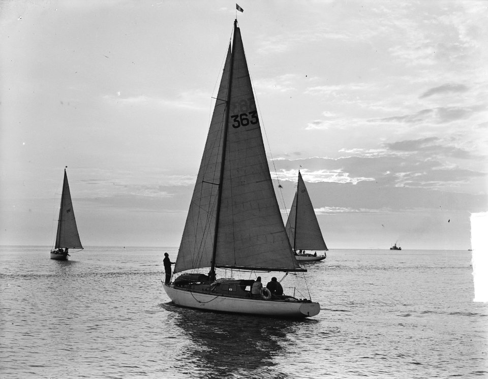 Harwichrace vanaf Hoek van Holland . Het Britse jacht Whooper maakt zich startkl, Bestanddeelnr 903-4071
