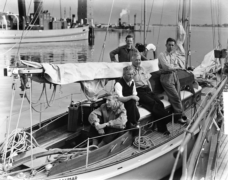 Harwichrace vanaf Hoek van Holland . Het Britse jacht Whooper maakt zich startkl, Bestanddeelnr 903-4073