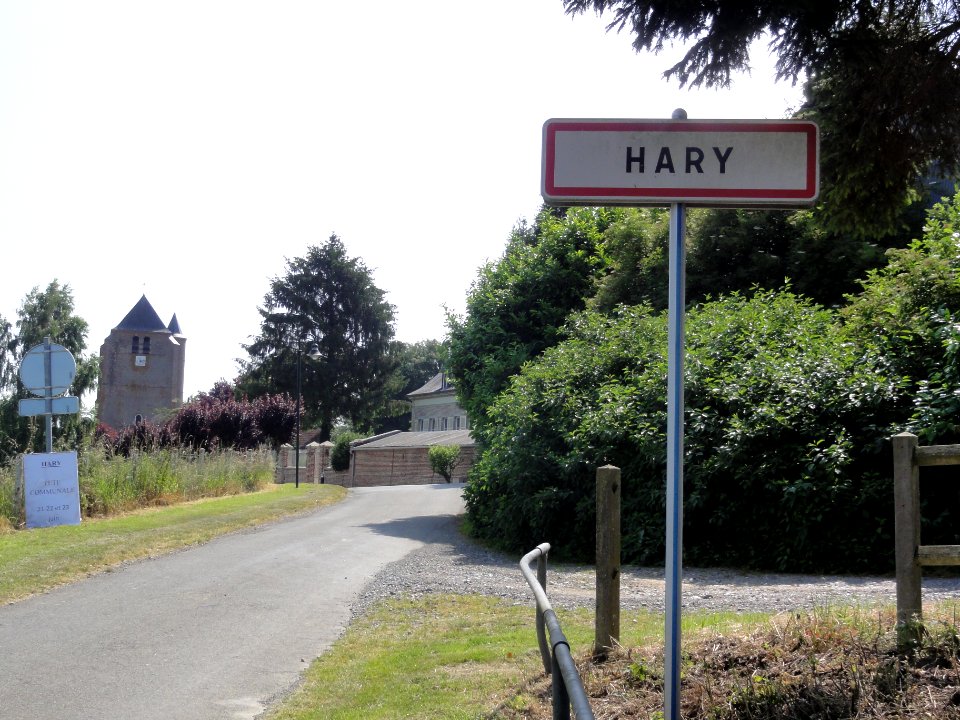 Hary (Aisne) city limit sign