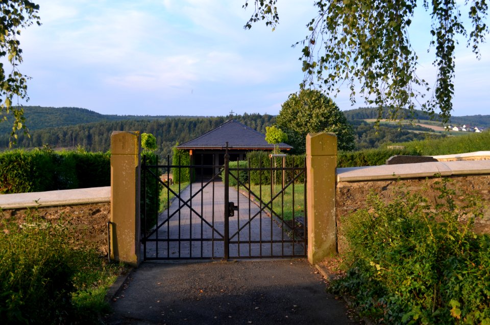 Heinzenberg, Friedhof, Tor