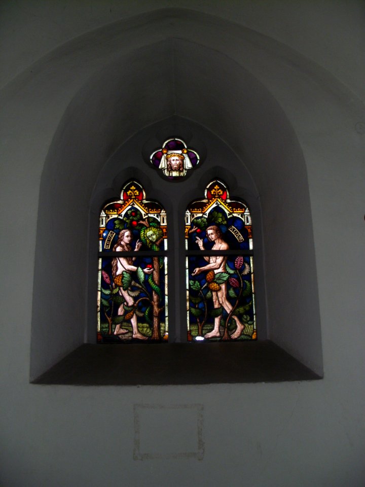 Hasborn, Fenster im Vorraum