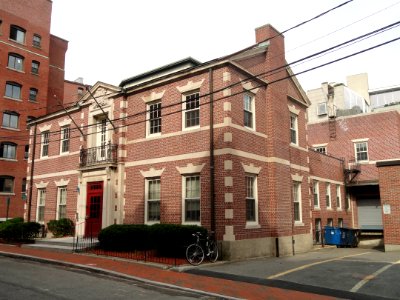 Harvard Crimson building - DSC09441