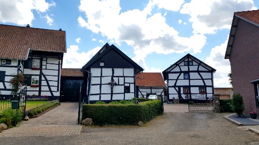 Helle-wegkruis Bommerigerweg 22 (2)