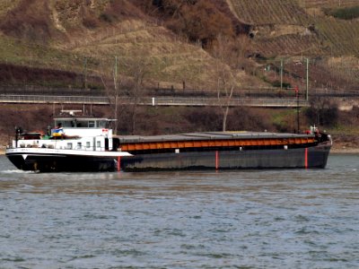 Heinz, ENI 04600800 at the Rhine river picC