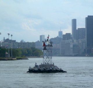 Hell Gate light rock So of Wards Island jeh