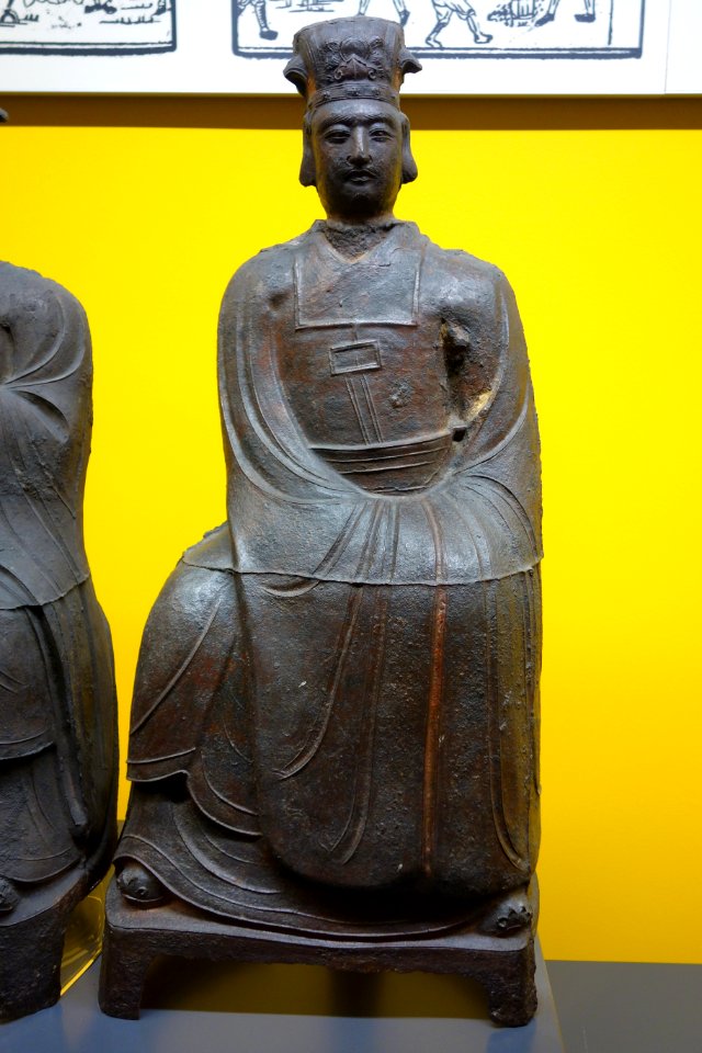 Hell's Judges and attendants, view 4, China, Ming dynasty, 1491 AD, cast iron - Royal Ontario Museum - DSC03682