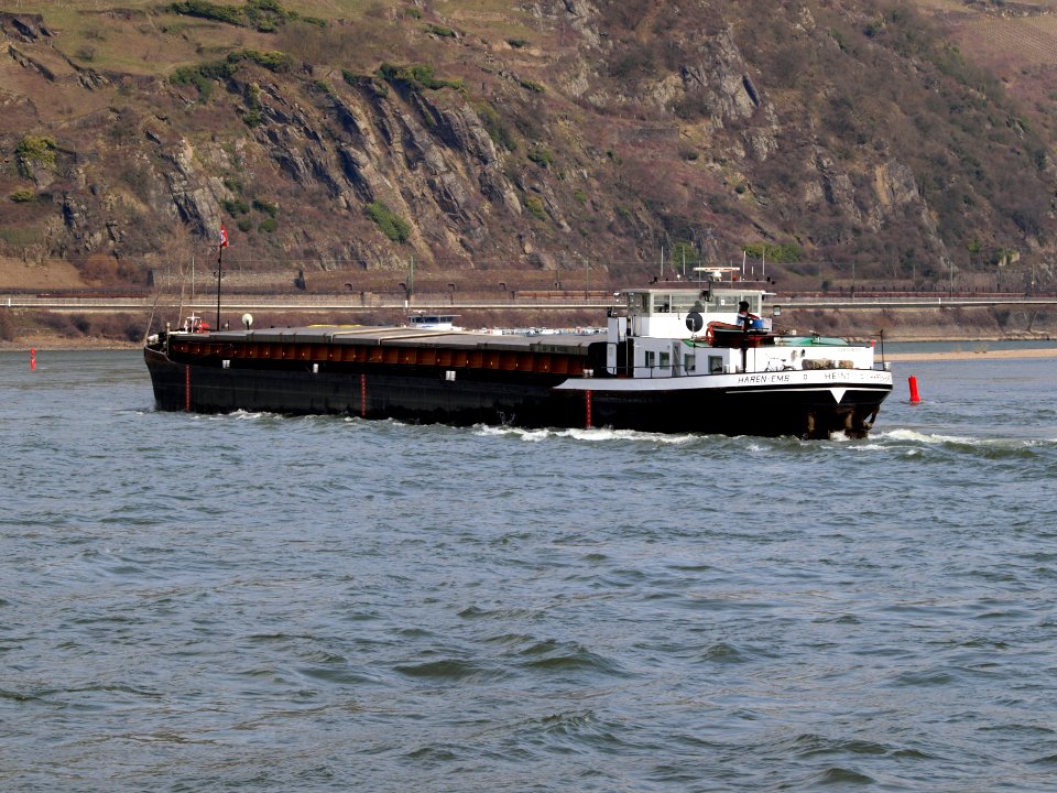 Heinz, ENI 04600800 at the Rhine river pic4