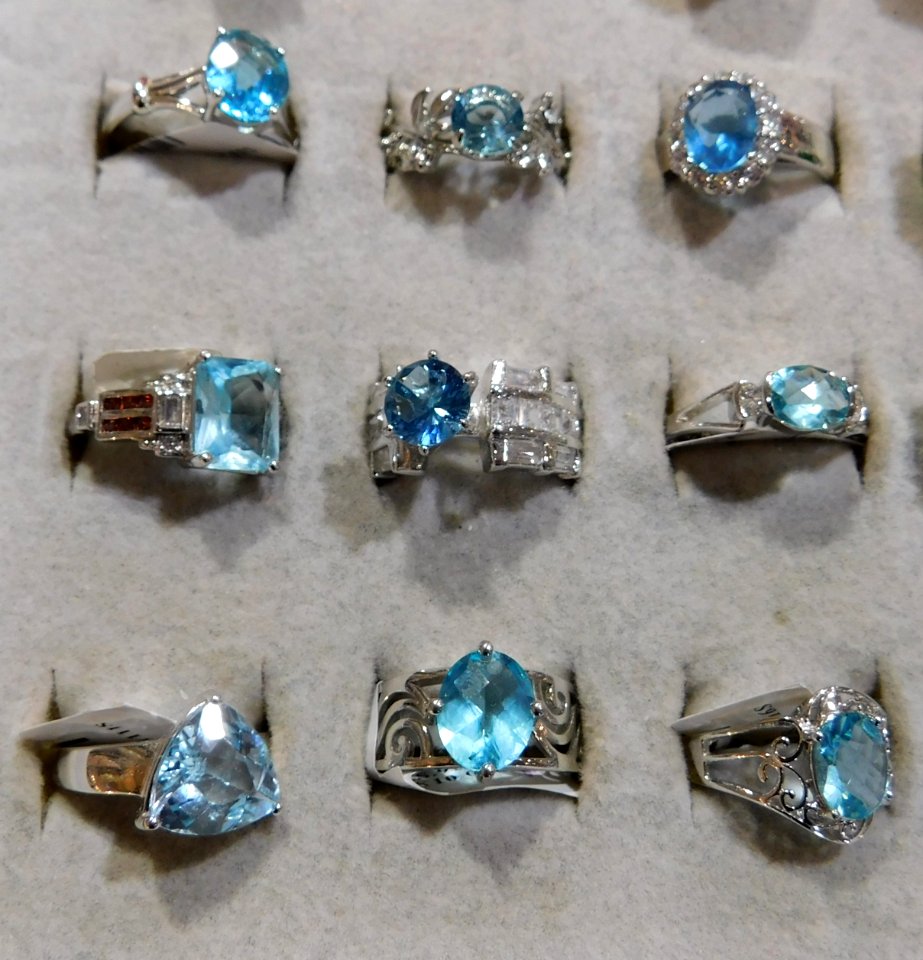 Helenite rings, nine