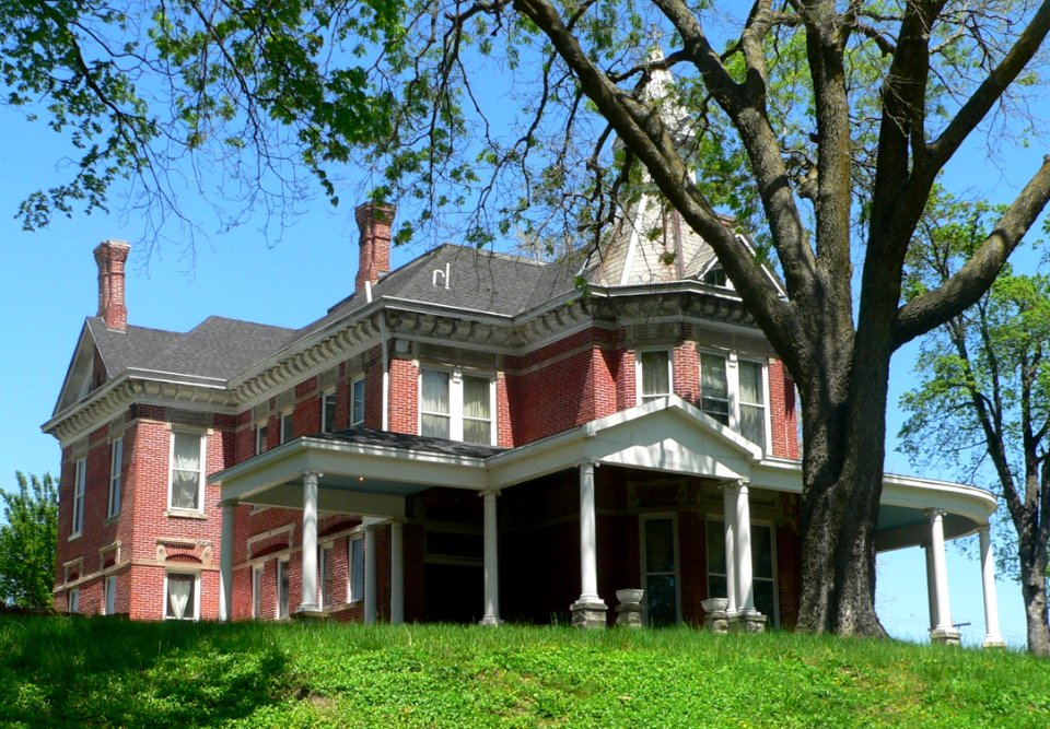 Harwi house (Atchison KS) from SSW 1