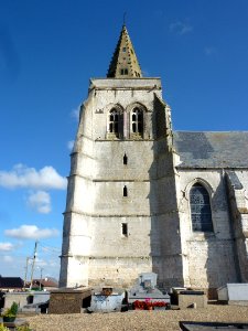 Helfaut (Pas-de-Calais, Fr) Église Saints-Fuscien-et-Victoric d'Helfaut, tour