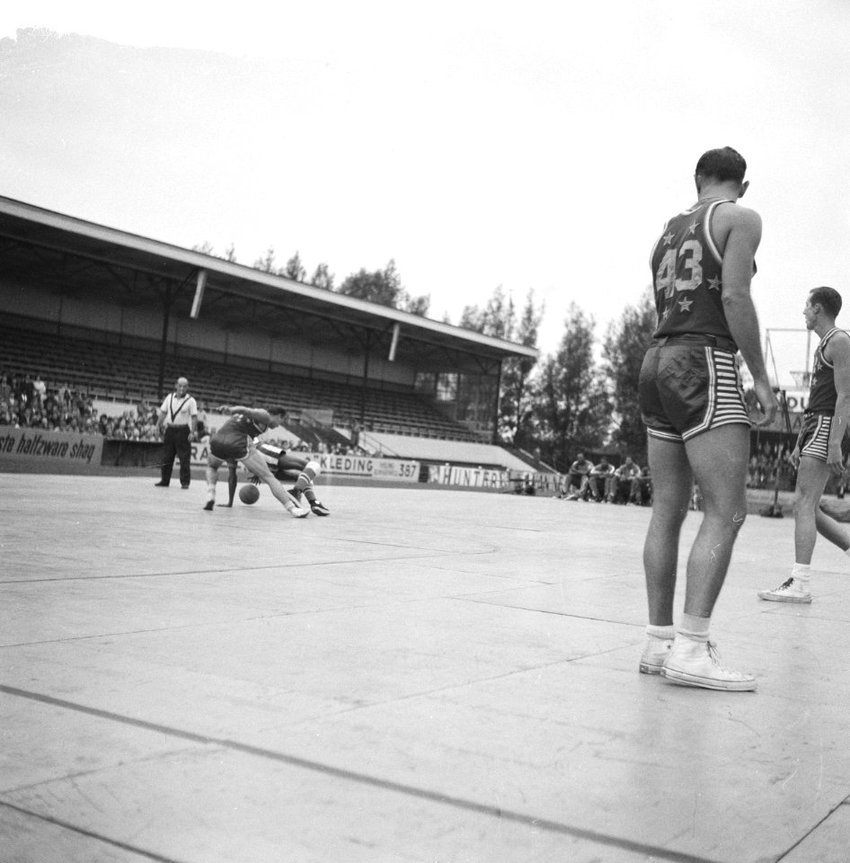 Harlem Globetrotters in Sparta Stadion, Bestanddeelnr 912-7549
