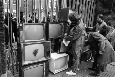 Hekken, blokkades, tv's, actievoerders, Bestanddeelnr 932-3705