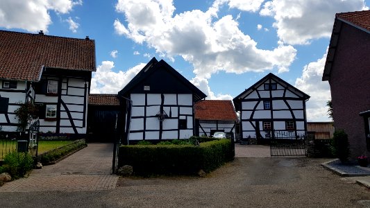 Helle-wegkruis Bommerigerweg 22 (1)