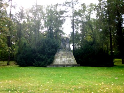 Heinrich-Mann-Allee 2