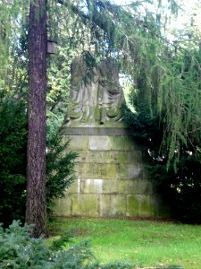 Heinrich-Mann-Allee 1