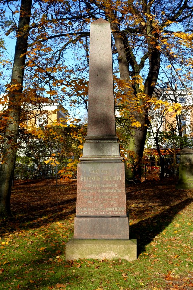 Heinrich Caspari - Katharinenfriedhof Garnisonfriedhof - Braunschweig, Germany - DSC04418