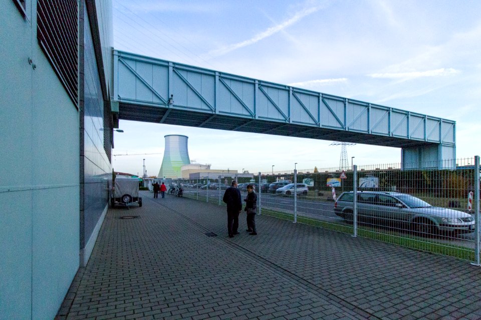 Heizkraftwerk Nossener Brücke - Fernwärmeleitung über Fabrikstraße