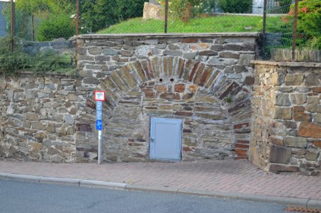 Heinzenberg, Brunnenfasung