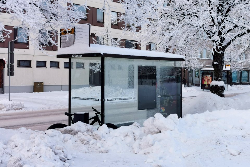 Heinätorinpuisto Bus Stop Oulu 20210212
