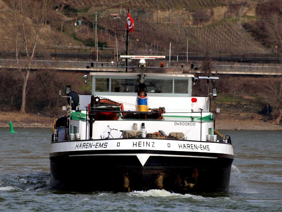 Heinz, ENI 04600800 at the Rhine river pic8