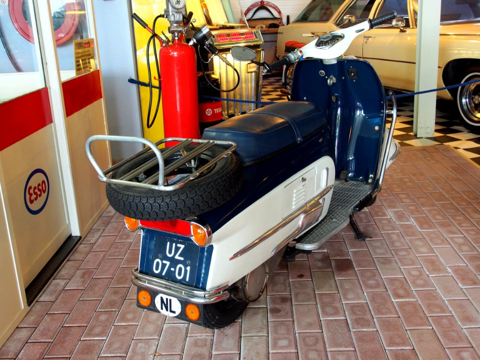 Heinkel Tourist (Blue and white), pic4