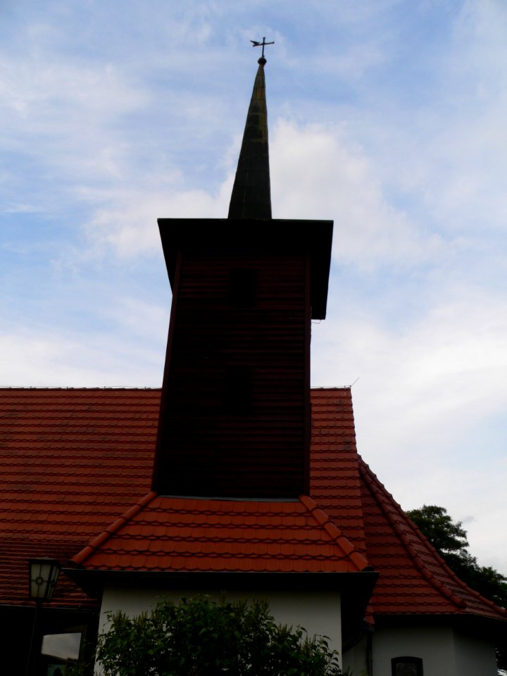 Heilig-Kreuz (Altentreptow) outdoor Turm 01